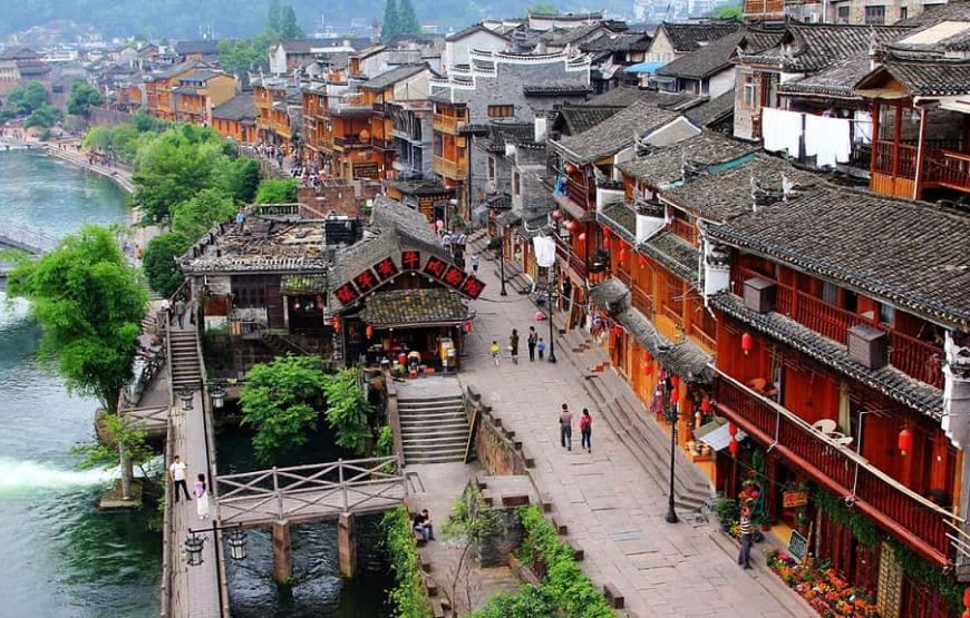 DU LỊCH PHƯỢNG HOÀNG CỔ TRẤN -ÂN THI – TRƯƠNG GIA GIỚI- THIÊN MÔN SƠN | 6N5Đ | KHỞI HÀNH TỪ TP.HCM