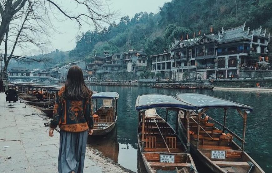 DU LỊCH PHƯỢNG HOÀNG CỔ TRẤN -ÂN THI – TRƯƠNG GIA GIỚI- THIÊN MÔN SƠN | 6N5Đ | KHỞI HÀNH TỪ TP.HCM