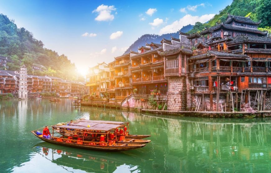 DU LỊCH PHƯỢNG HOÀNG CỔ TRẤN -ÂN THI – TRƯƠNG GIA GIỚI- THIÊN MÔN SƠN | 6N5Đ | KHỞI HÀNH TỪ TP.HCM