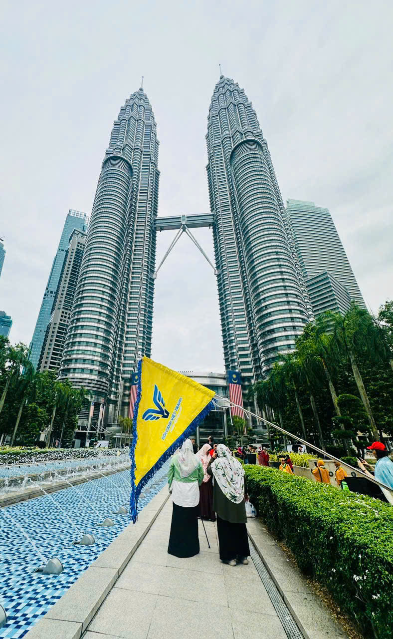 Ngày 3 : MALACCA – KUALA LUMPUR CITY TOUR                                 (Ăn sáng/ trưa/ tối)